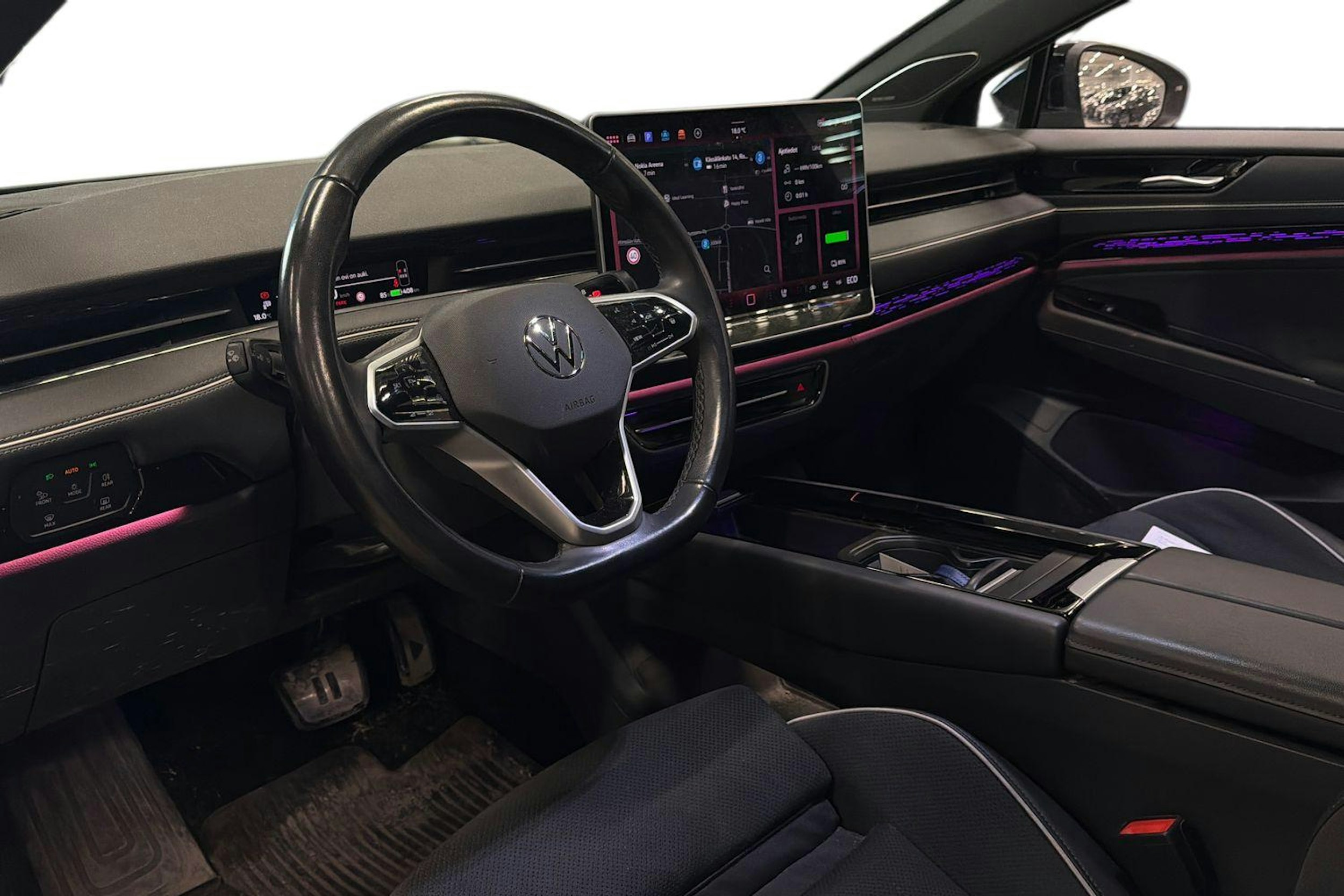 valkoinen Volkswagen ID.7 2024 kuva 3.