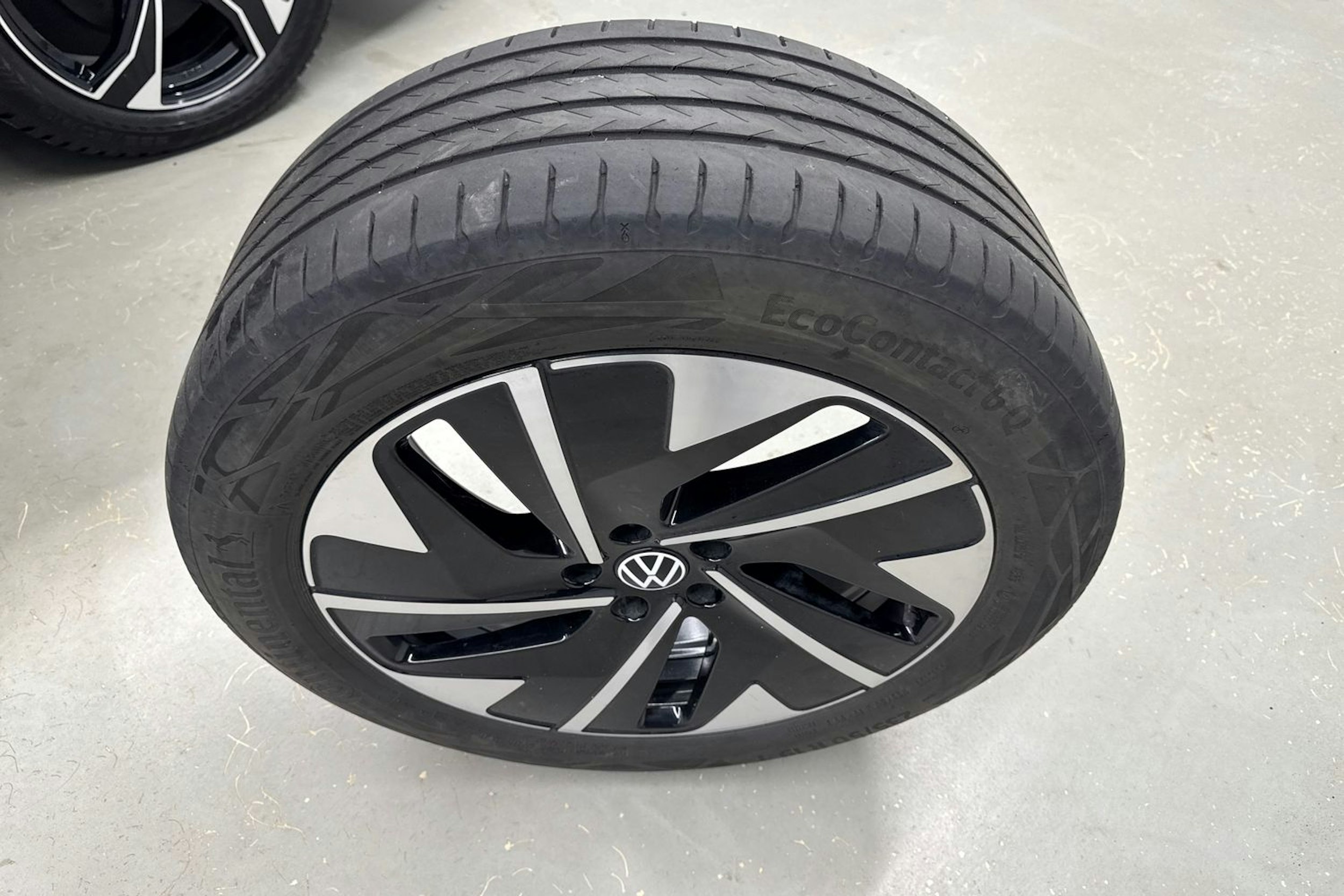 met. musta Volkswagen ID.7 2024 kuva 19.