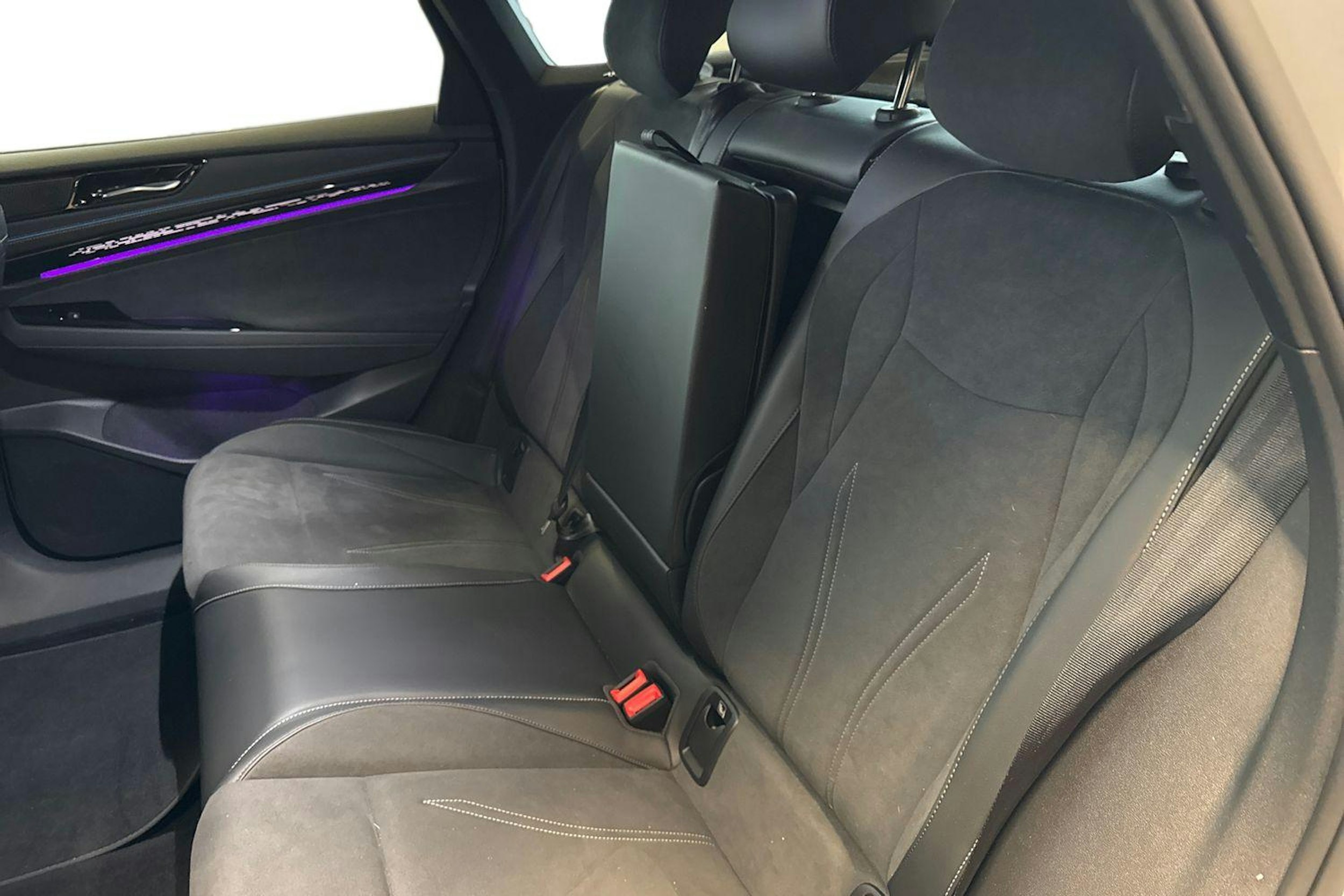 harmaa Volkswagen ID.7 2024 kuva 10.