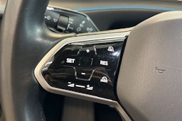 harmaa Volkswagen ID.7 2024 kuva 15.