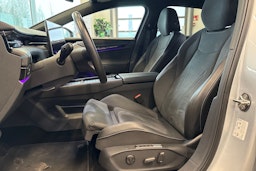 harmaa Volkswagen ID.7 2024 kuva 22.