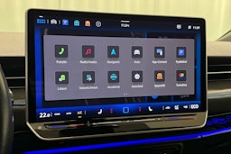 valkoinen Volkswagen ID.7 2024 kuva 21.