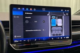 valkoinen Volkswagen ID.7 2024 kuva 26.