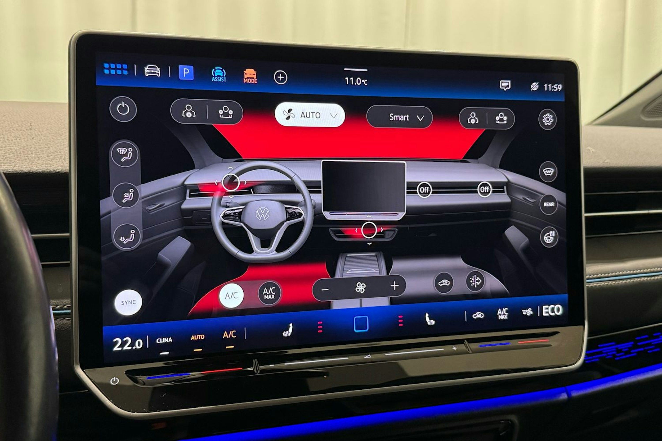 valkoinen Volkswagen ID.7 2024 kuva 30.