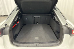 valkoinen Volkswagen ID.7 2024 kuva 13.