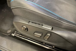 sininen Volkswagen ID.7 2024 kuva 22.