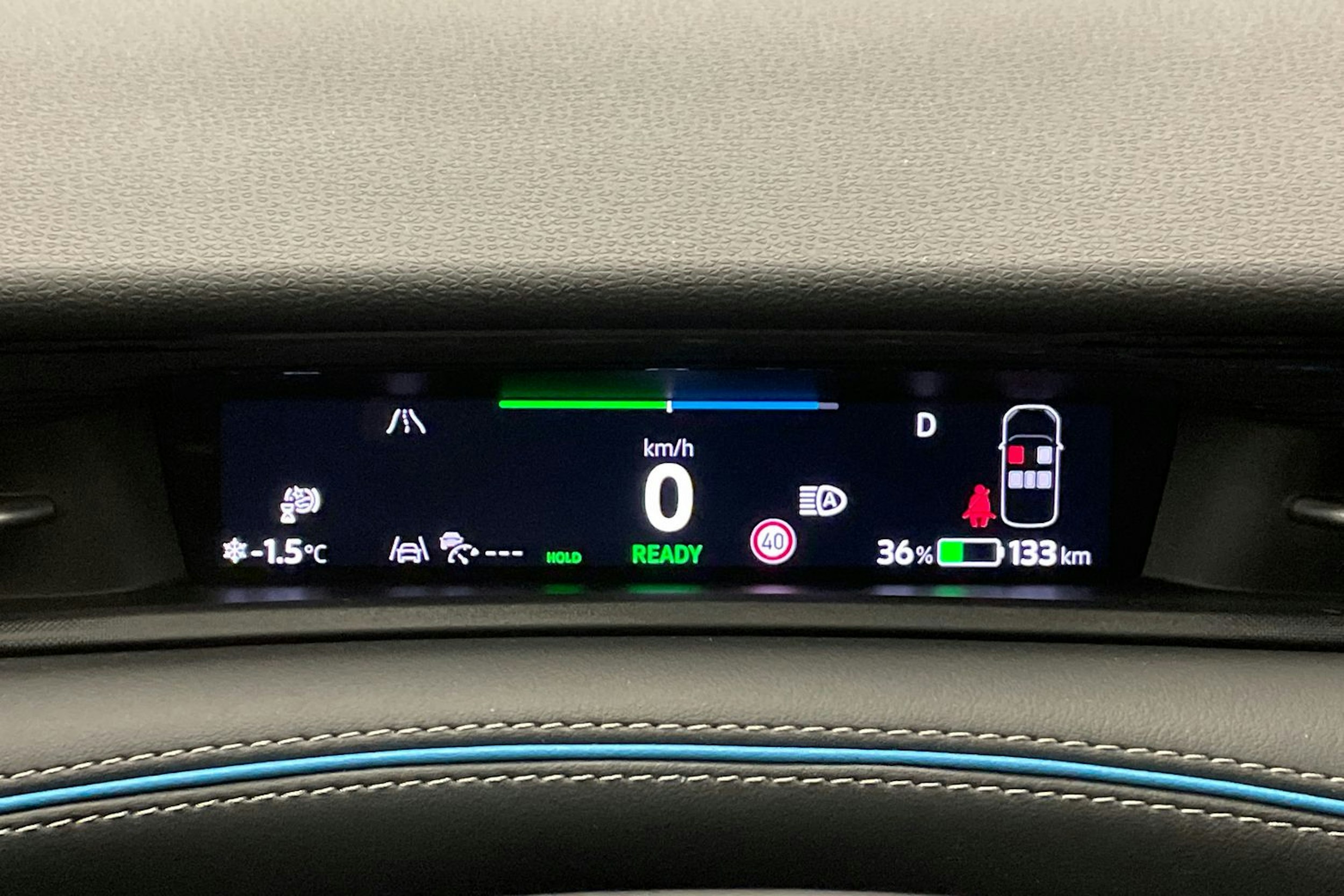 sininen Volkswagen ID.7 2024 kuva 25.