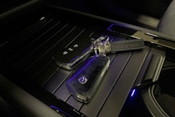 sininen Volkswagen ID.7 2024 kuva 33.