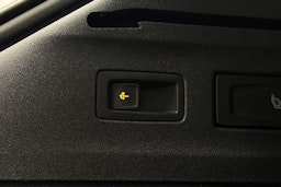 sininen Volkswagen ID.7 2024 kuva 16.