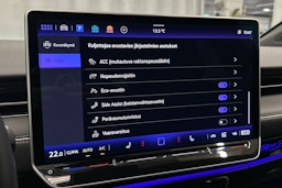 sininen Volkswagen ID.7 2024 kuva 33.