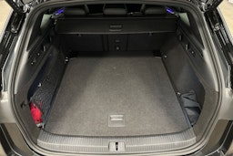 musta Volkswagen ID.7 2025 kuva 14.