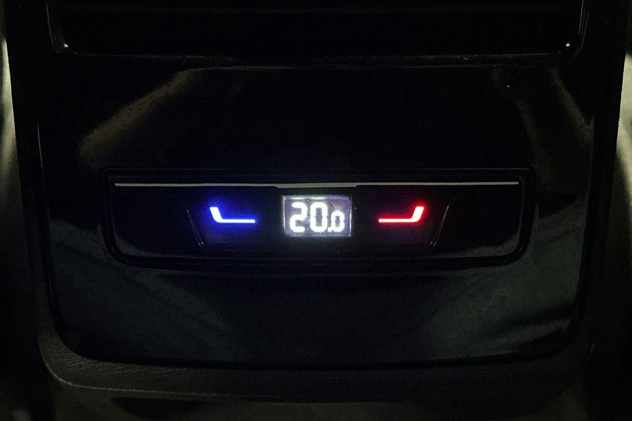 musta Volkswagen ID.7 2025 kuva 17.
