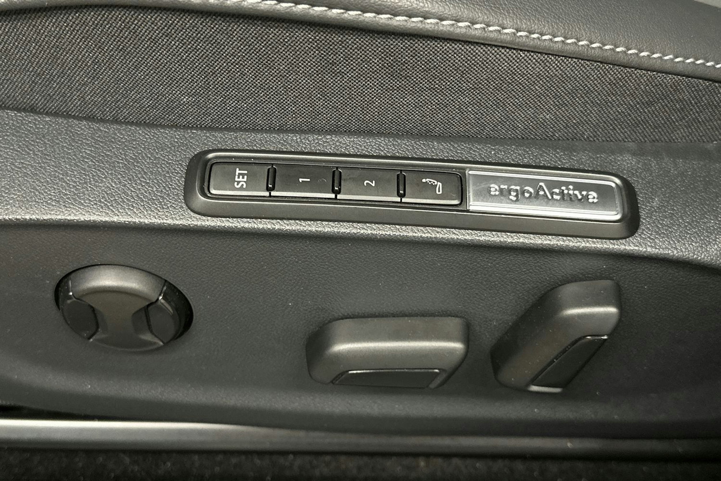 musta Volkswagen ID.7 2025 kuva 21.