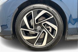 sininen Volkswagen ID.7 2024 kuva 9.