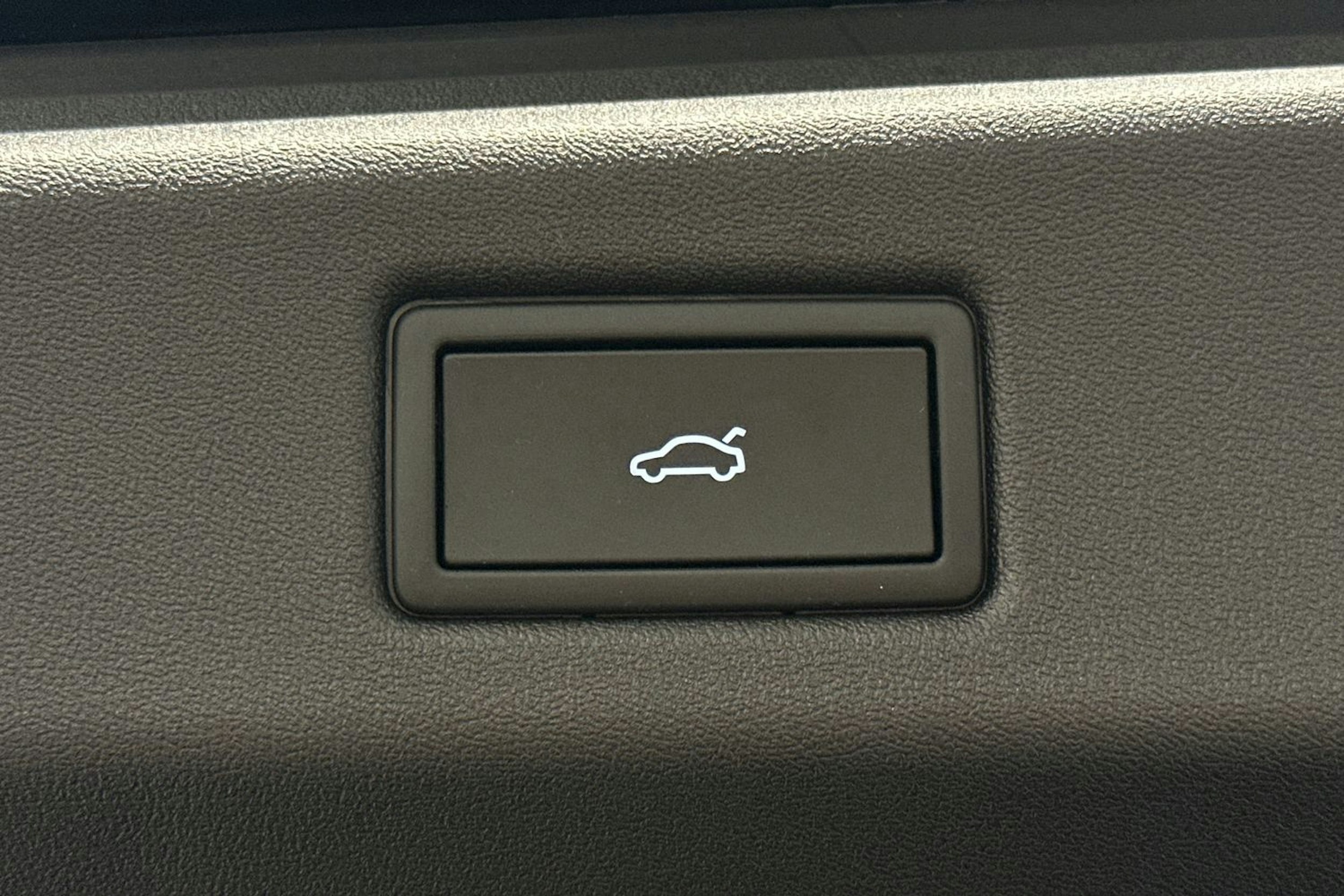 sininen Volkswagen ID.7 2024 kuva 12.