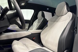 sininen Volkswagen ID.7 2024 kuva 17.