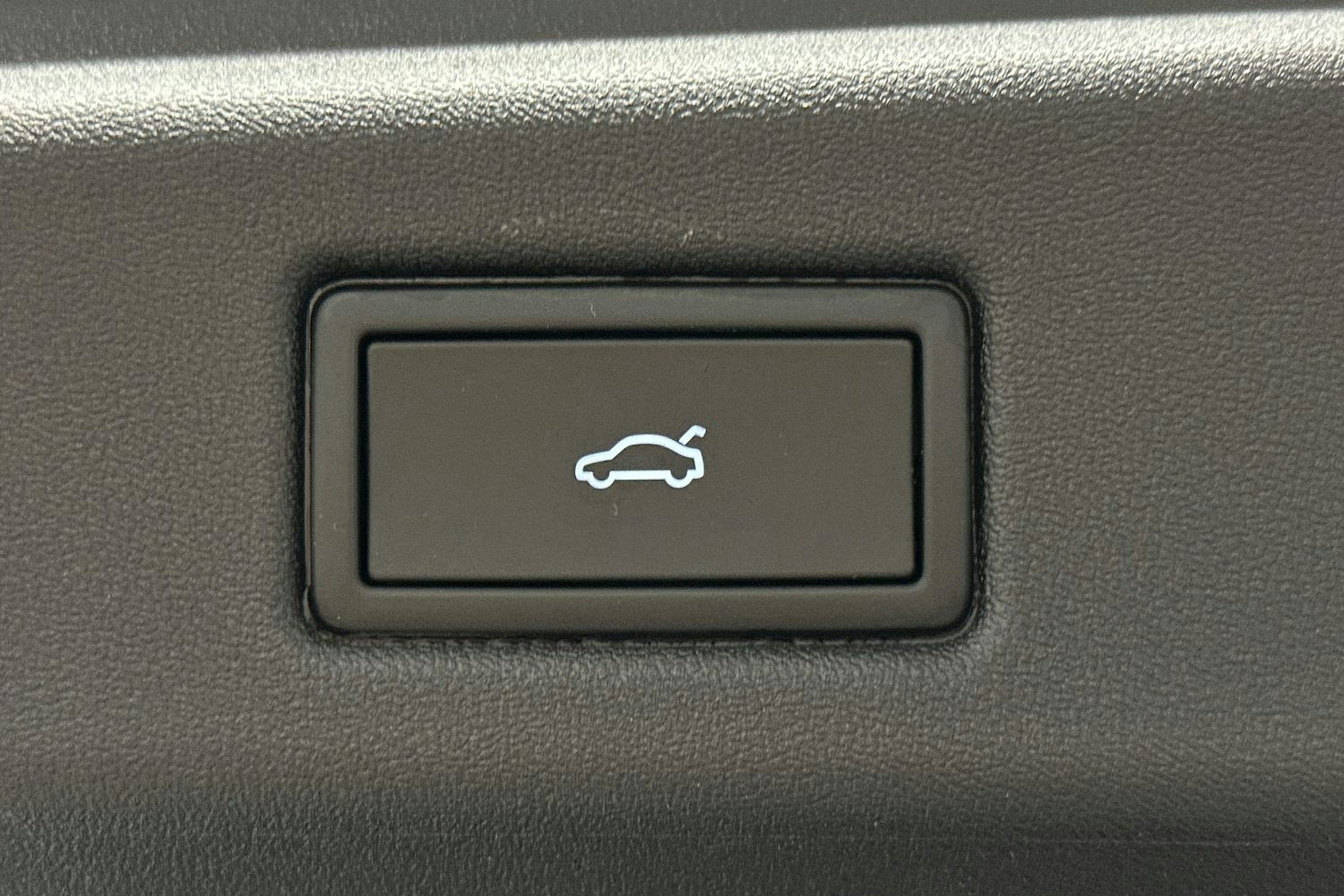valkoinen Volkswagen ID.7 2025 kuva 15.
