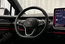 valkoinen Volkswagen ID.7 2025 kuva 18.