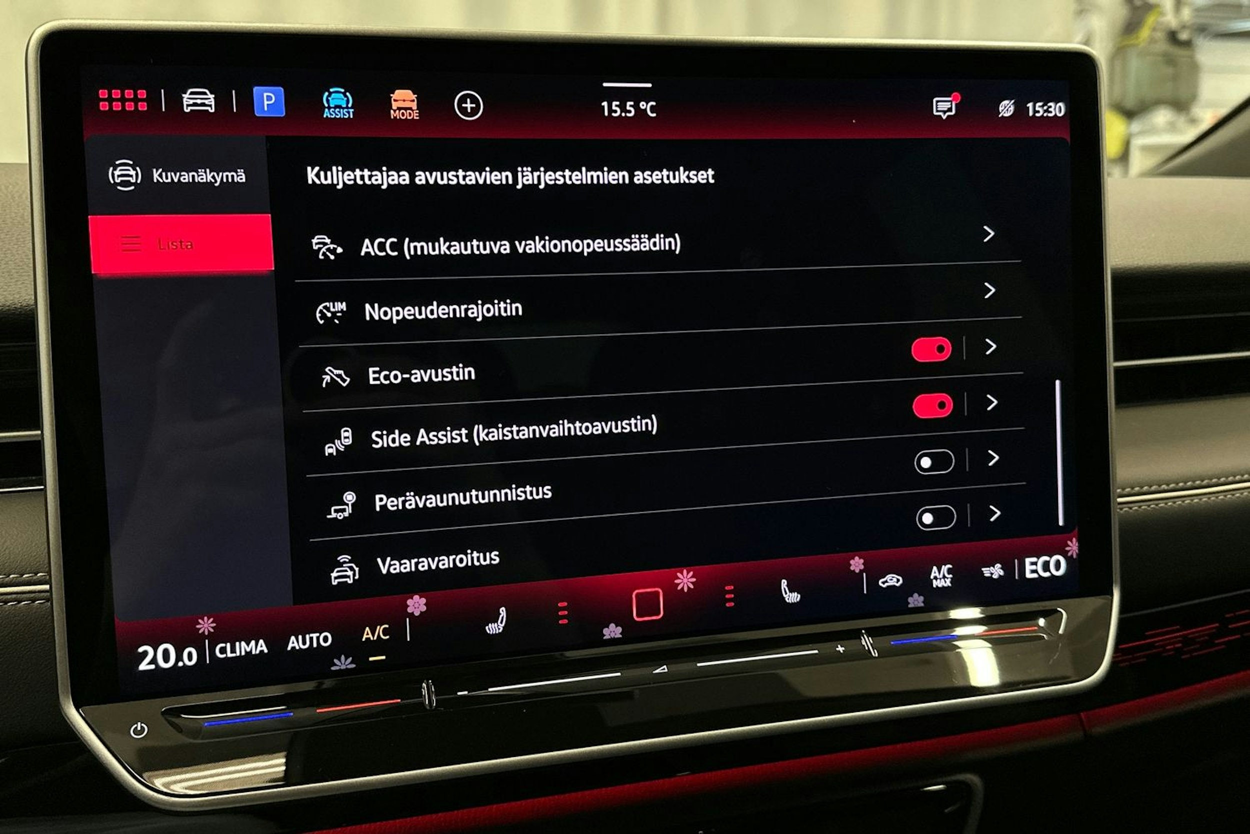 valkoinen Volkswagen ID.7 2025 kuva 32.