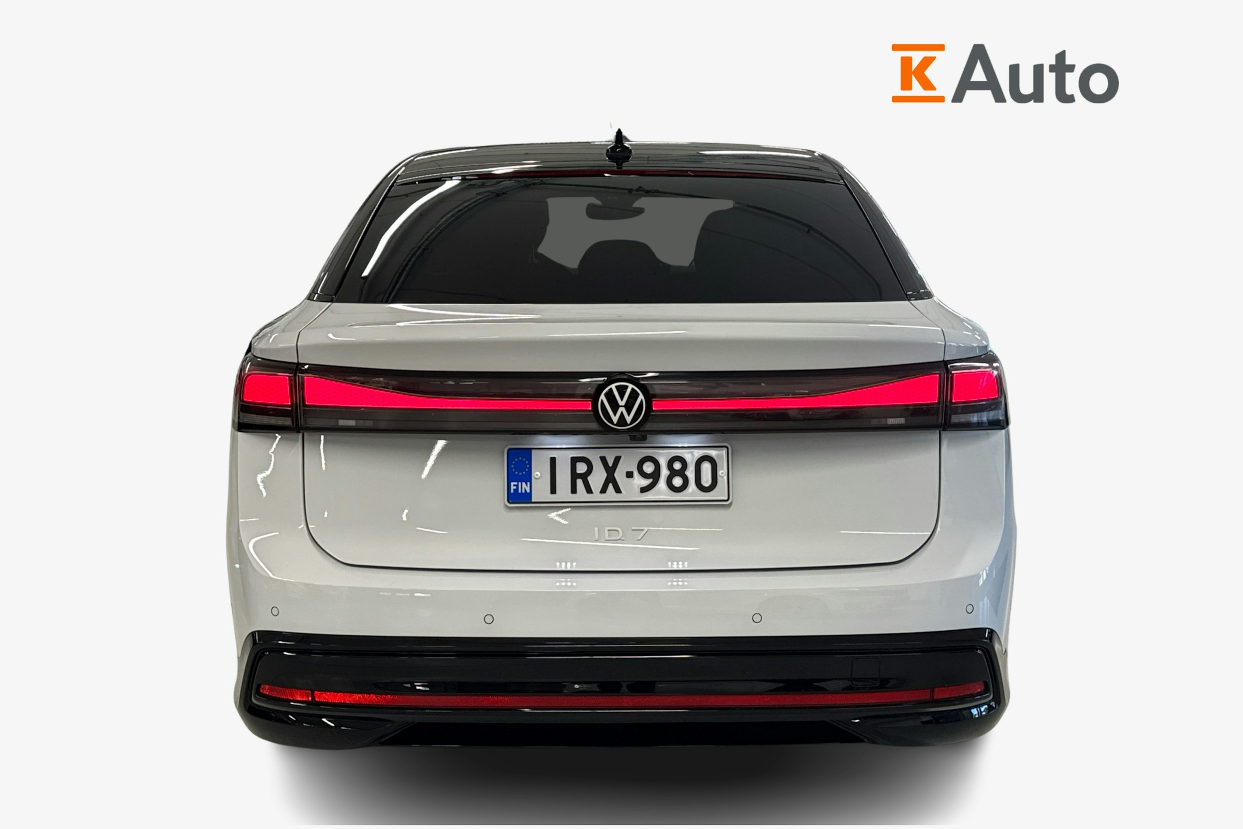 Valkoinen Volkswagen ID.7 2024 kuva 3.