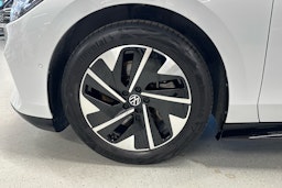 Valkoinen Volkswagen ID.7 2024 kuva 9.