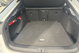 Valkoinen Volkswagen ID.7 2024 kuva 11.