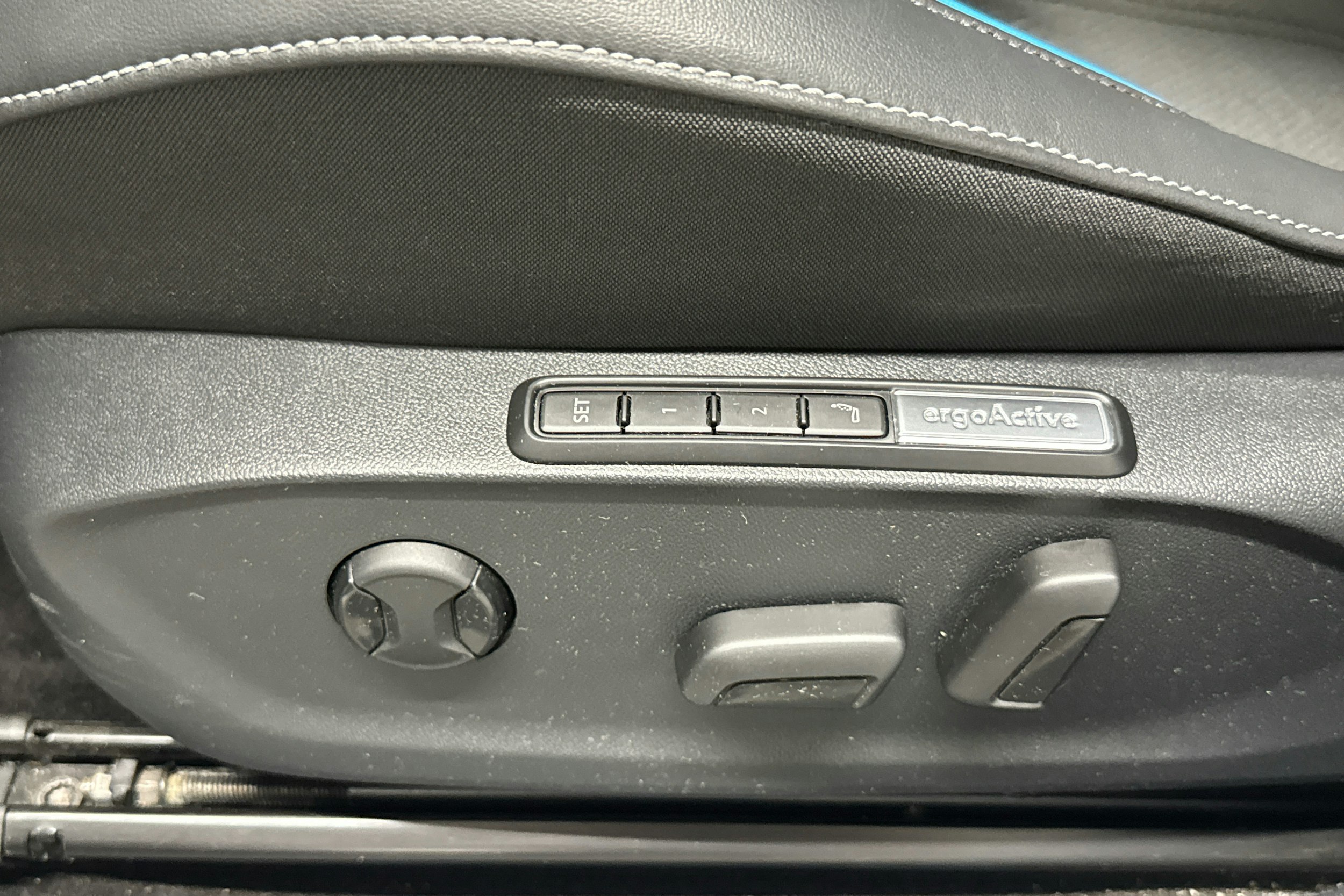 Valkoinen Volkswagen ID.7 2024 kuva 24.