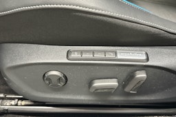 Valkoinen Volkswagen ID.7 2024 kuva 24.