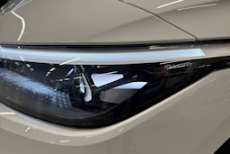 Valkoinen Volkswagen ID.7 2024 kuva 25.