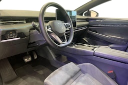 sininen Volkswagen ID.7 2024 kuva 6.