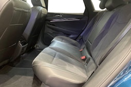 sininen Volkswagen ID.7 2024 kuva 8.