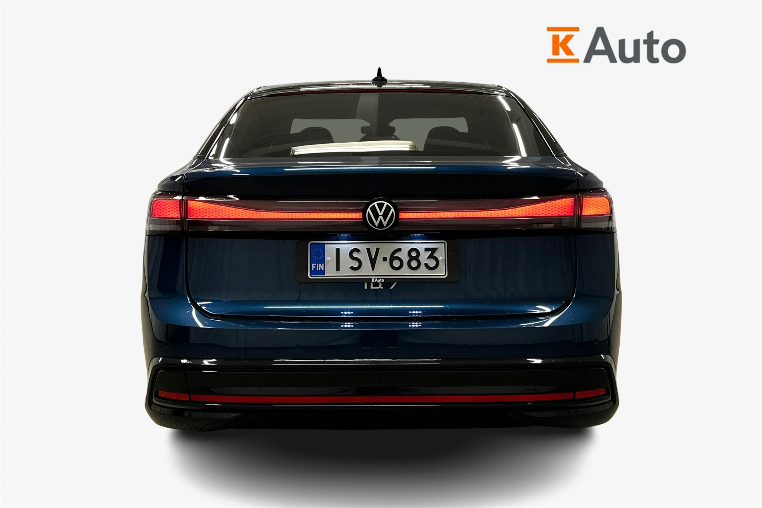 sininen Volkswagen ID.7 2024 kuva 3.