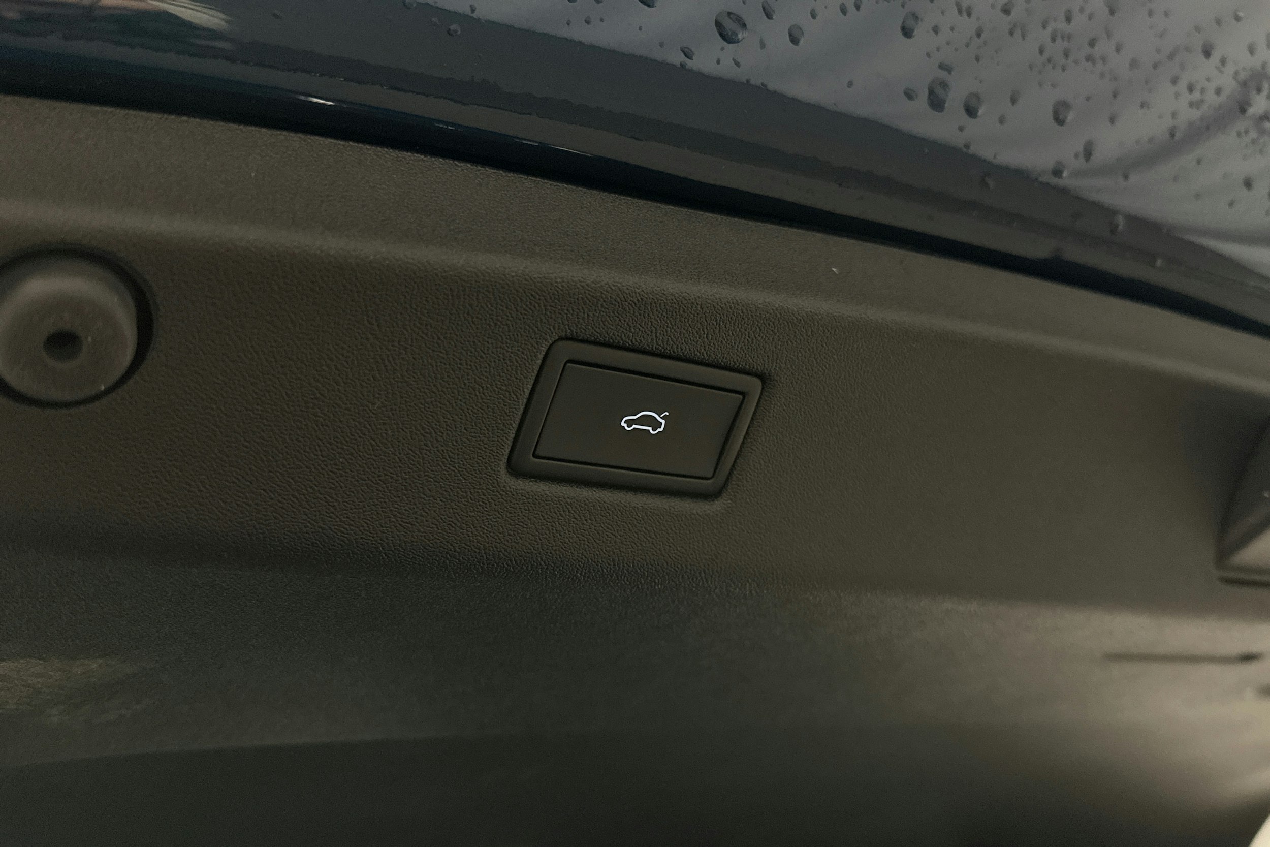 sininen Volkswagen ID.7 2024 kuva 35.