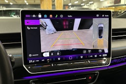 sininen Volkswagen ID.7 2024 kuva 15.