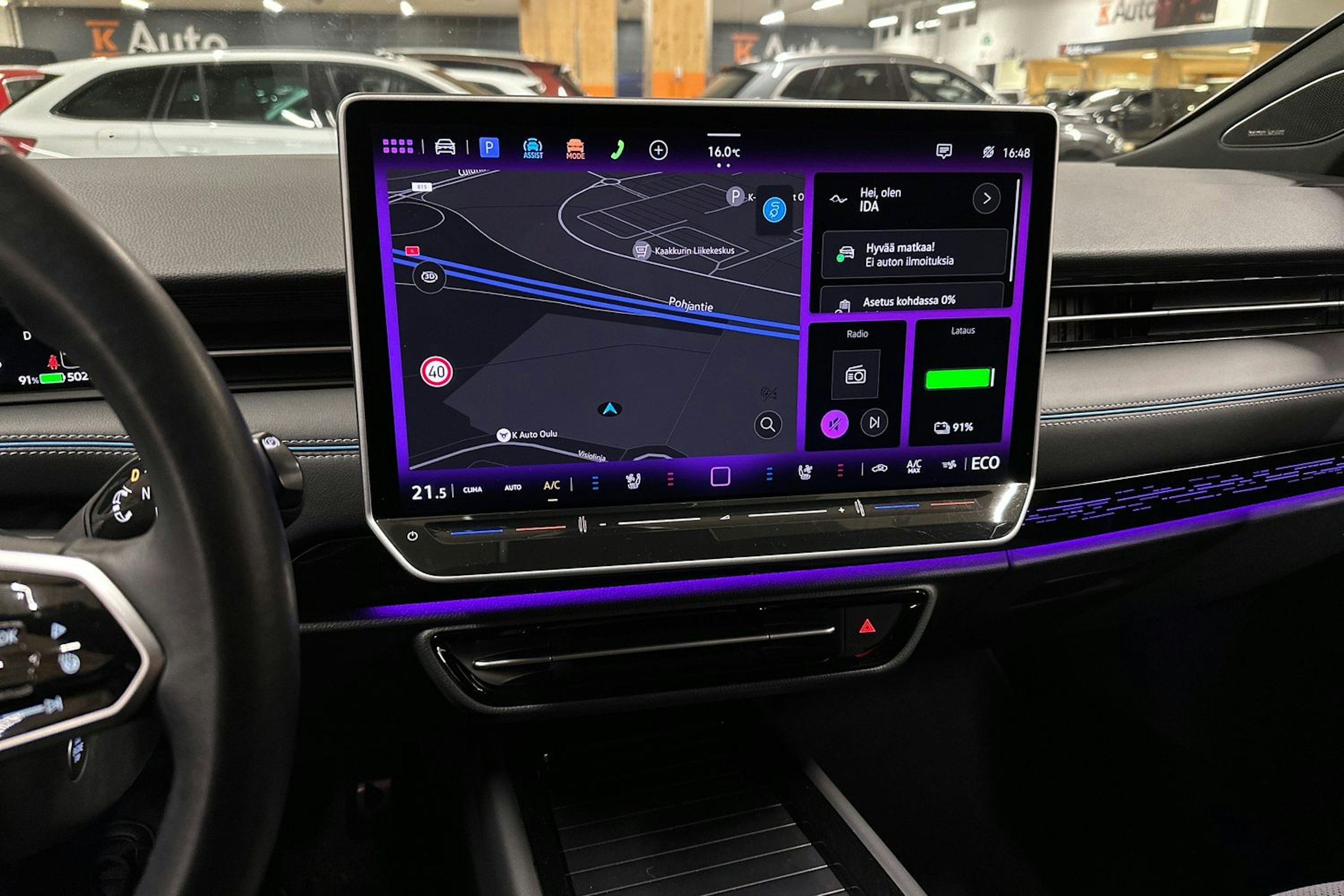 sininen Volkswagen ID.7 2024 kuva 21.