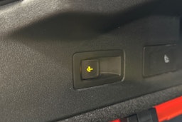 sininen Volkswagen ID.7 2024 kuva 29.