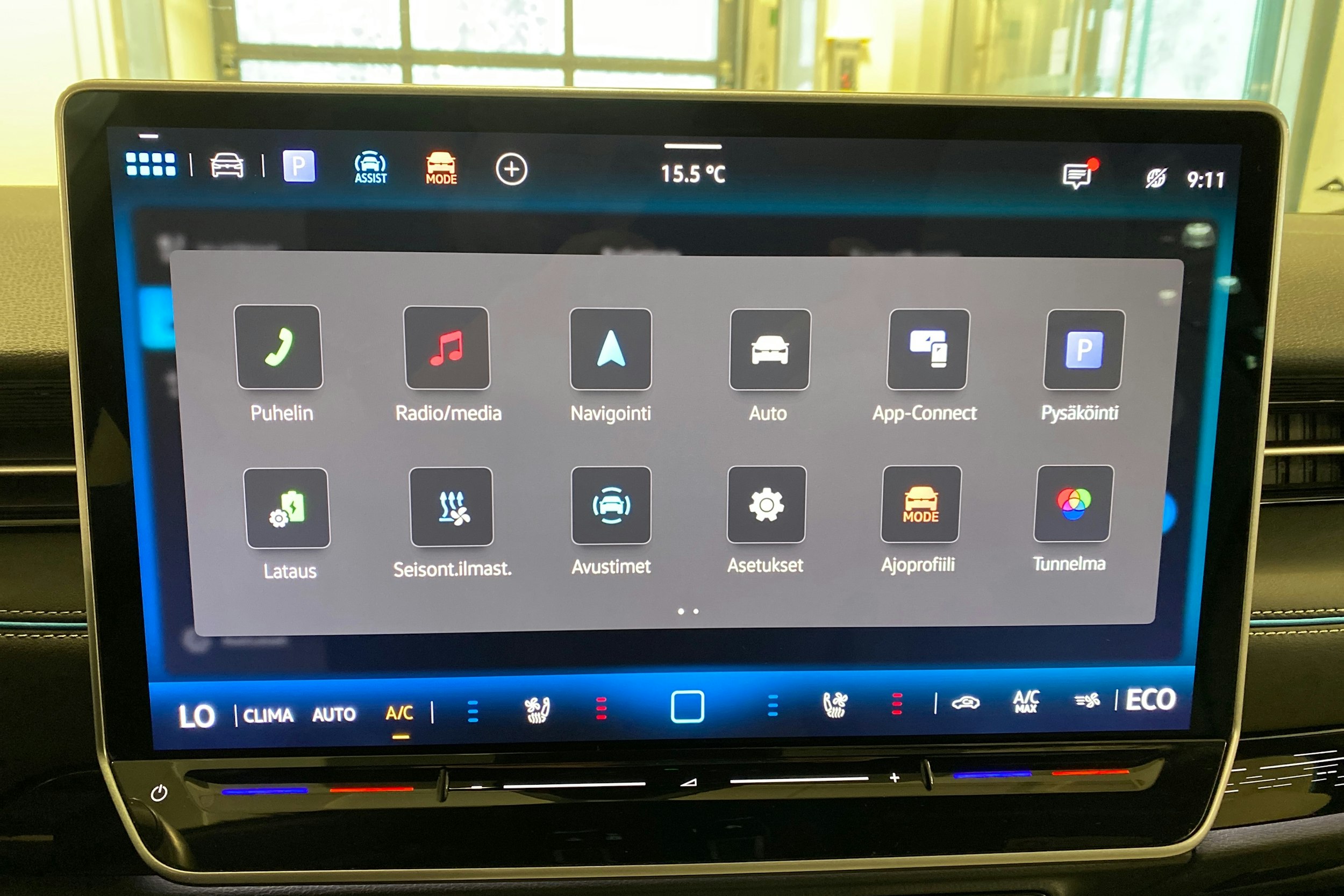 Musta Volkswagen ID.7 2024 kuva 18.