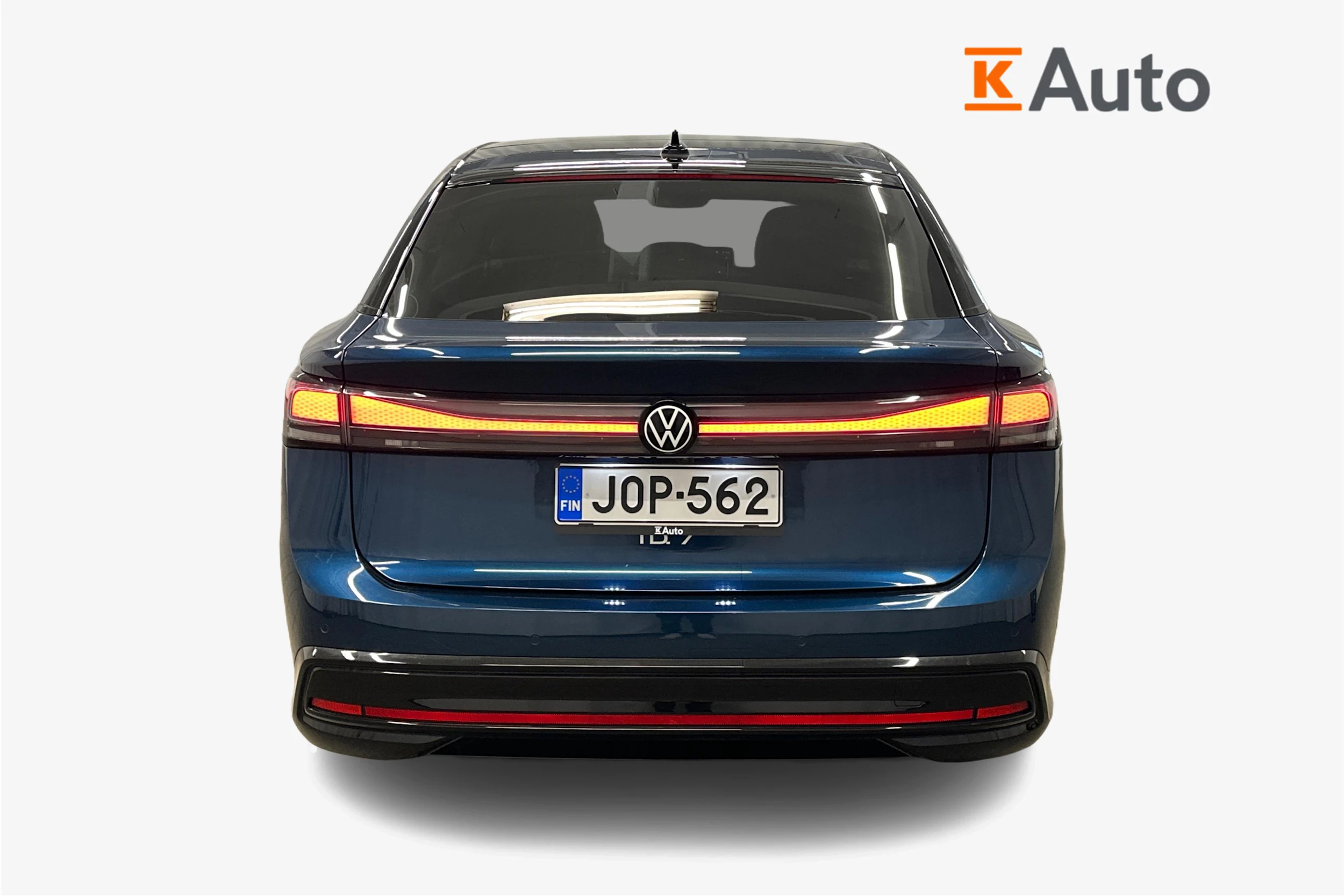 sininen Volkswagen ID.7 2024 kuva 4.
