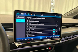 sininen Volkswagen ID.7 2024 kuva 24.