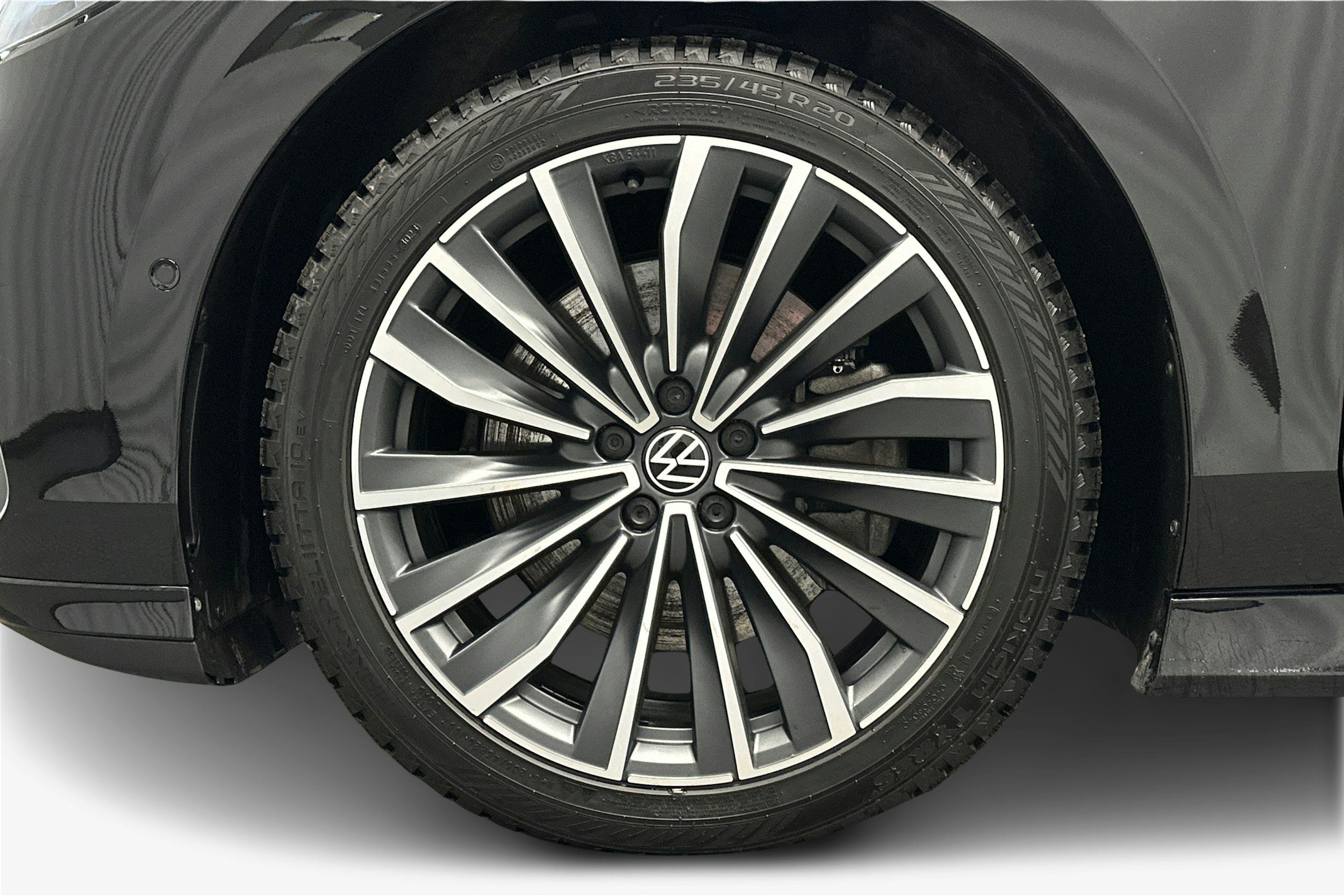 musta Volkswagen ID.7 2024 kuva 11.