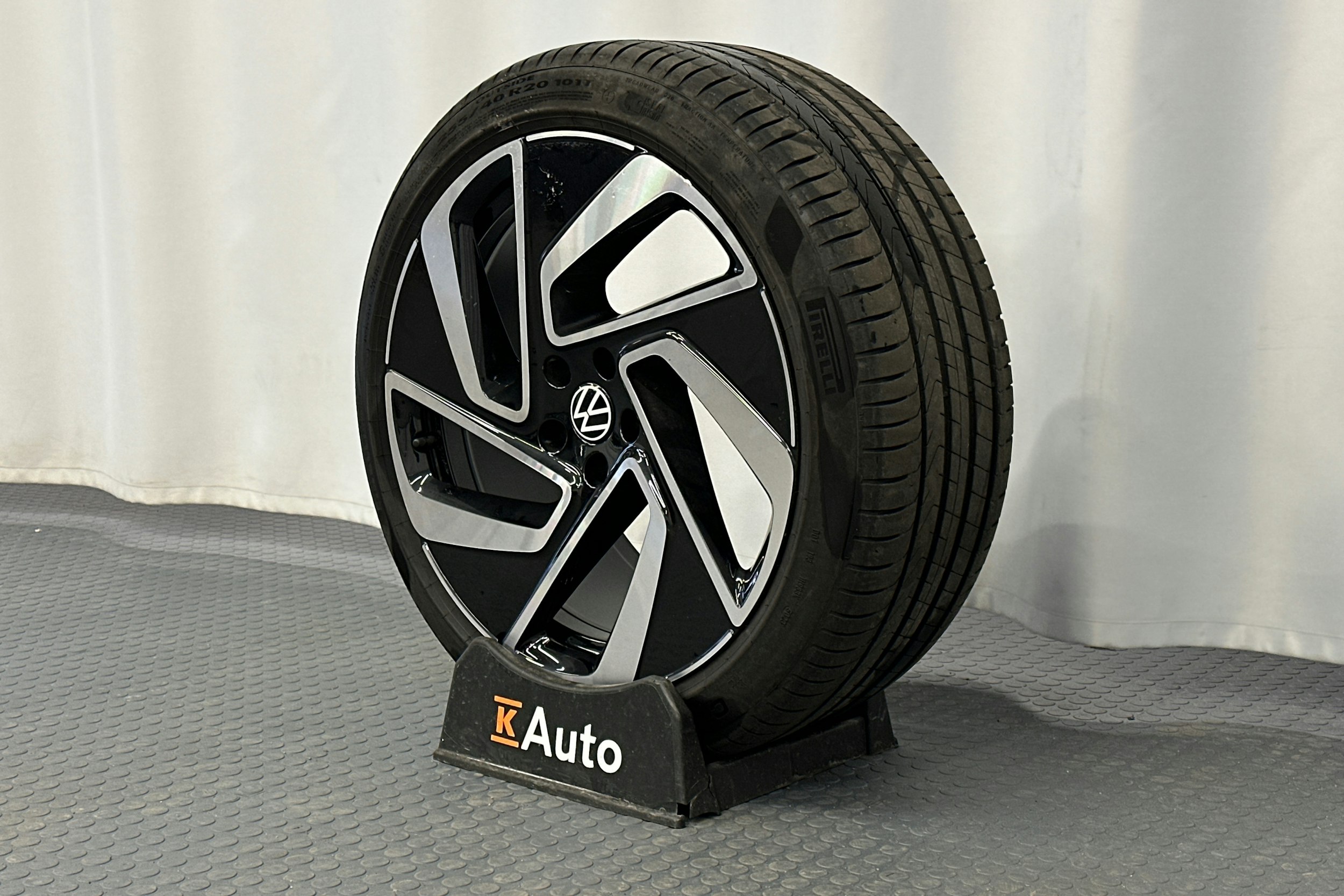 musta Volkswagen ID.7 2024 kuva 13.