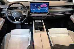 valkoinen Volkswagen ID.7 2024 kuva 7.