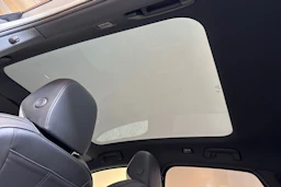 valkoinen Volkswagen ID.7 2024 kuva 16.