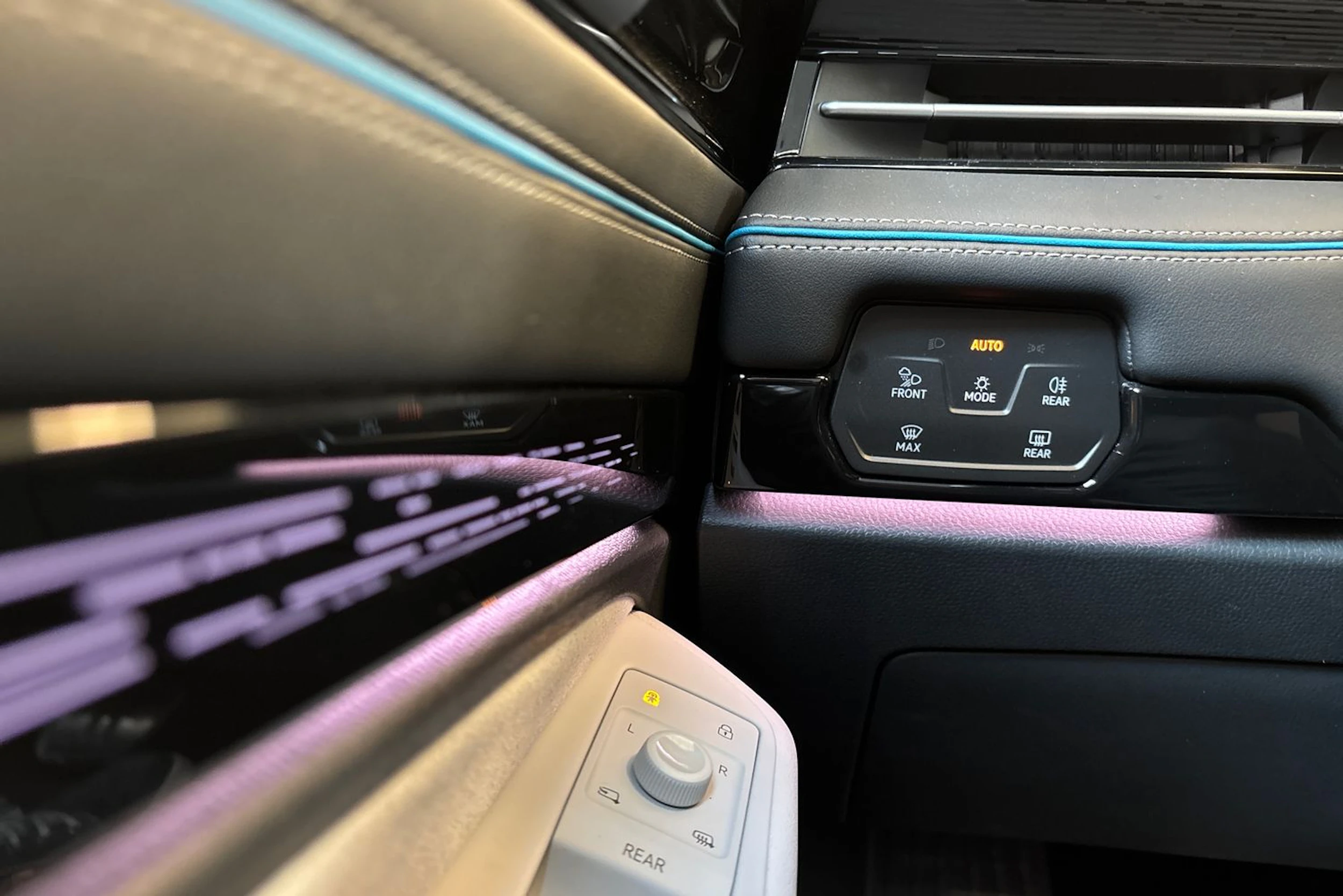 valkoinen Volkswagen ID.7 2024 kuva 20.