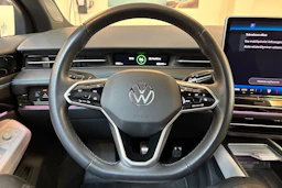 valkoinen Volkswagen ID.7 2024 kuva 21.