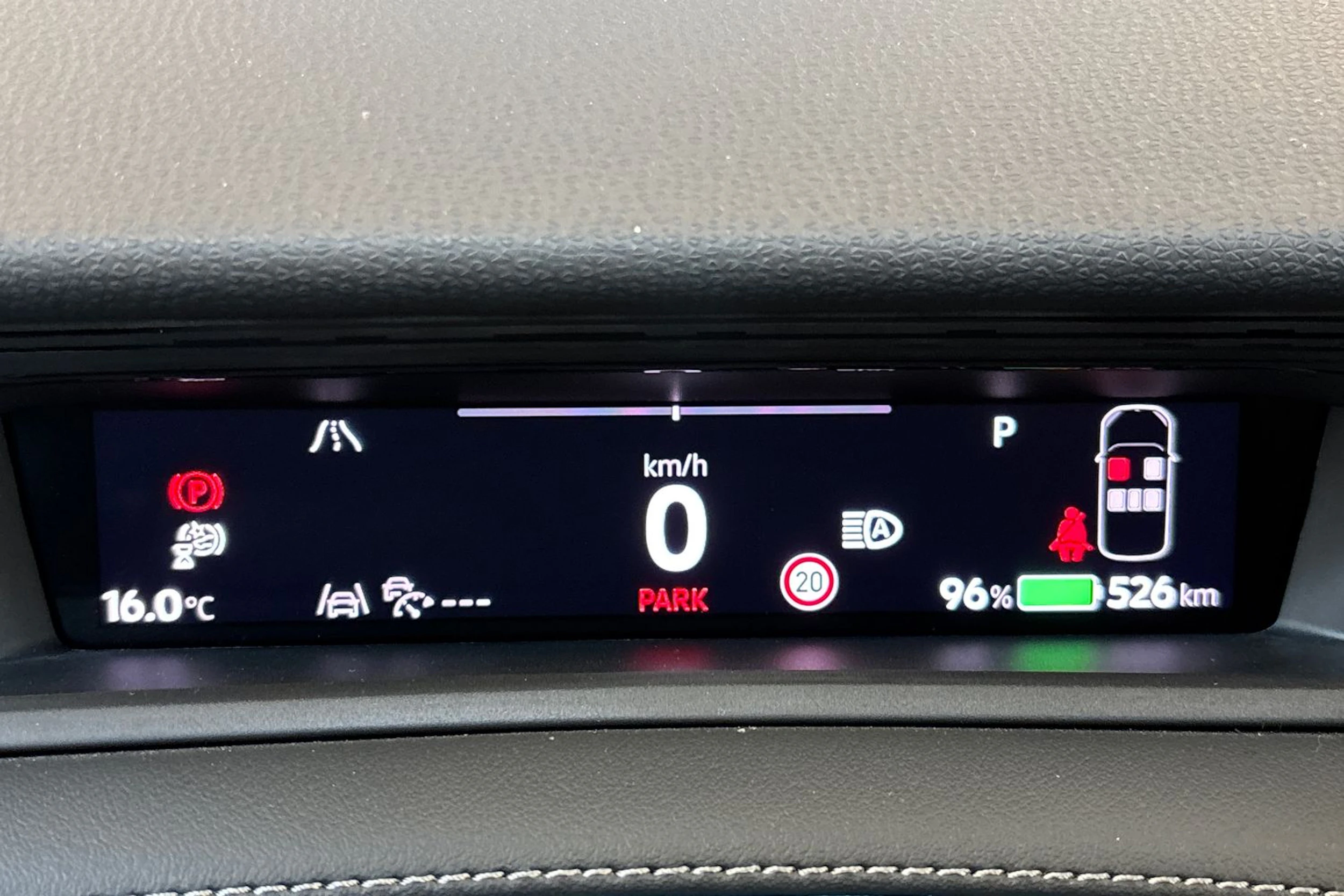 valkoinen Volkswagen ID.7 2024 kuva 22.