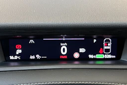 valkoinen Volkswagen ID.7 2024 kuva 22.