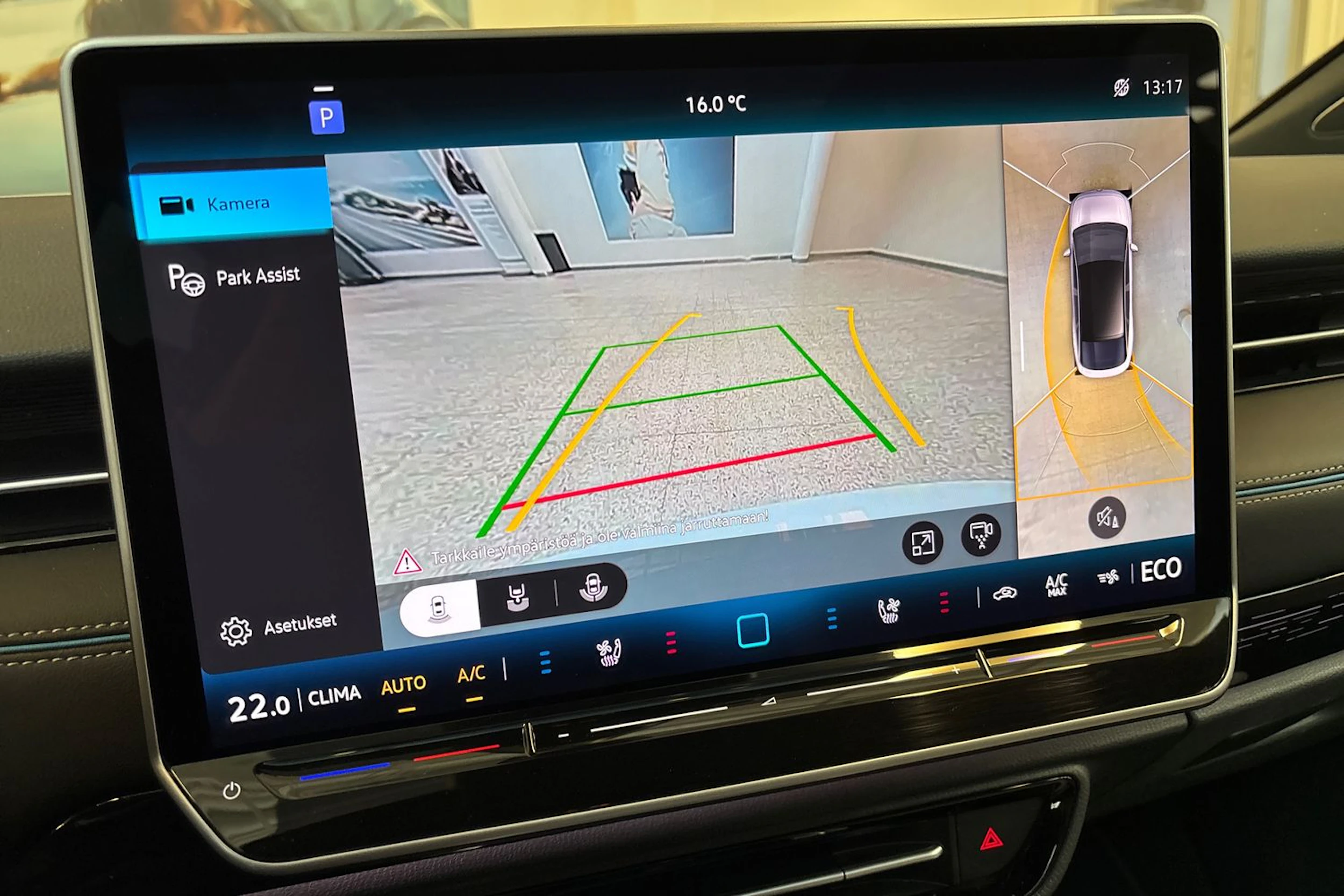 valkoinen Volkswagen ID.7 2024 kuva 23.