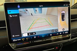 valkoinen Volkswagen ID.7 2024 kuva 23.