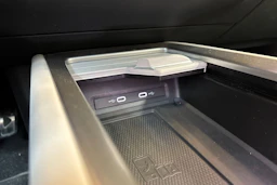 valkoinen Volkswagen ID.7 2024 kuva 26.